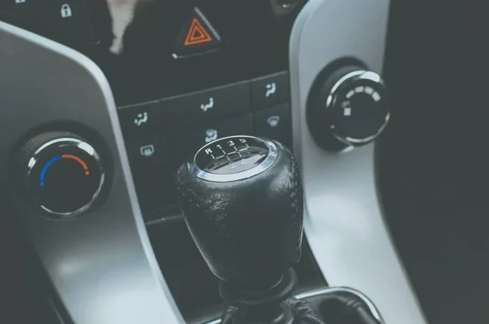 Why Does a Grind Reverse Gear Happen and How to Fix It