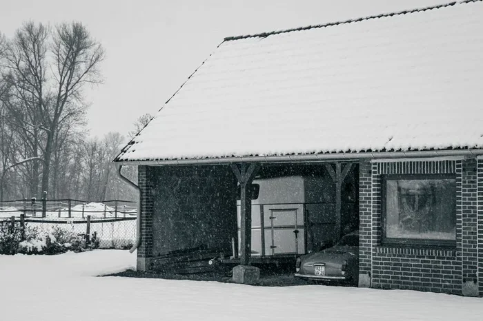 How Snow Adds Extra Support to Your Portable Garage
